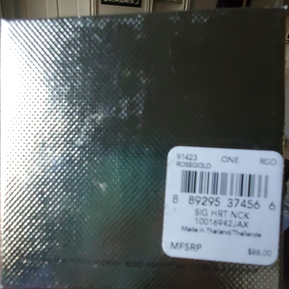 Coach Signature Heart Necklace - Picture 3 of 3